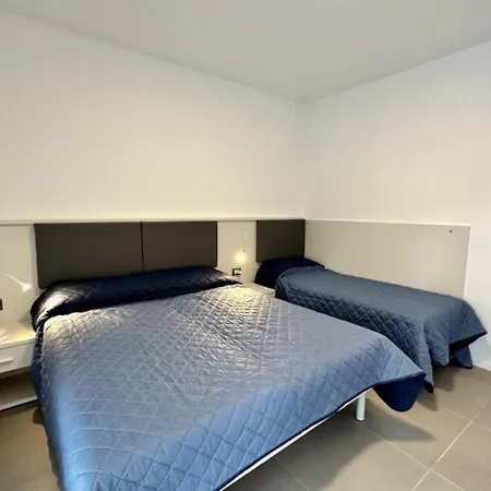 Flat With Pool Access And Terrace *