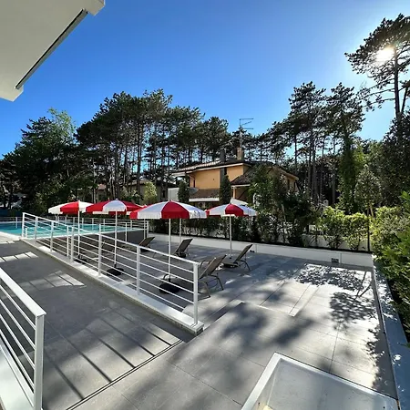 Apartment Flat With Pool Access And Terrace *
