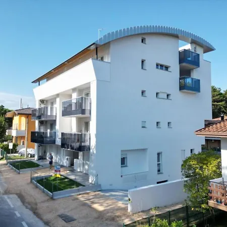 Apartment Flat With Pool Access And Terrace *