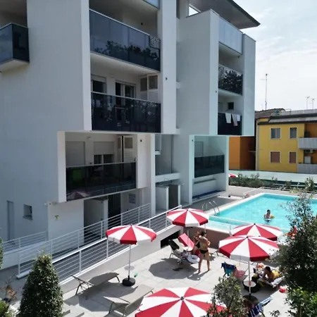 Flat With Pool Access And Terrace Bibione